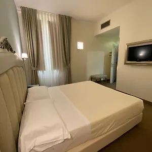 Jr Oriente 4* Bari