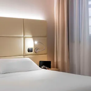 بست ويسترن كافاليري ديلا كورونا 4*, كاردانو آل كامبو إيطاليا