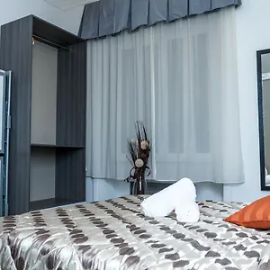 https://re-di-luna-bb.it-romehotels.com