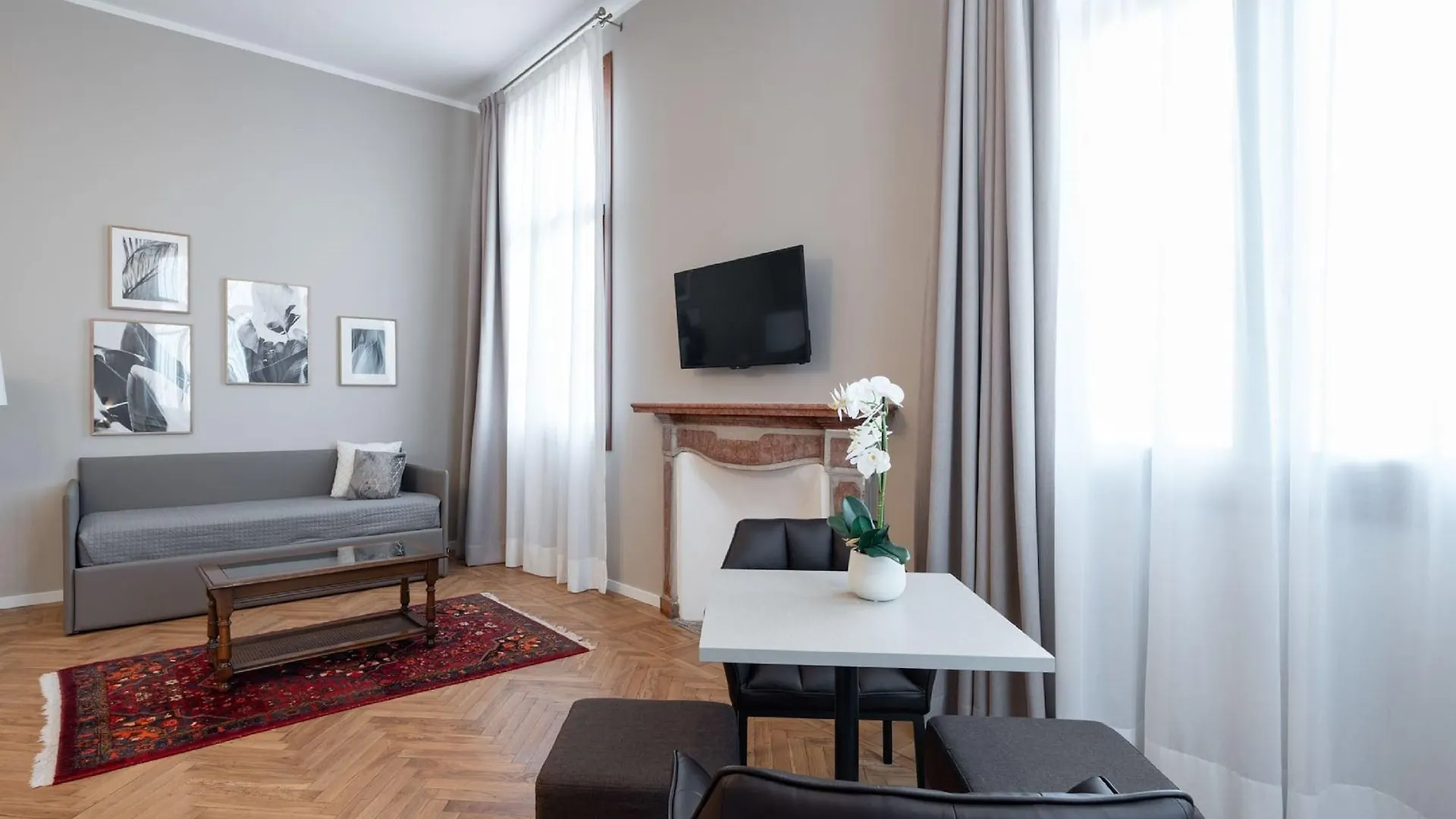 ונציה Hotel Palazzo Martinelli Dolfin 3*,  איטליה